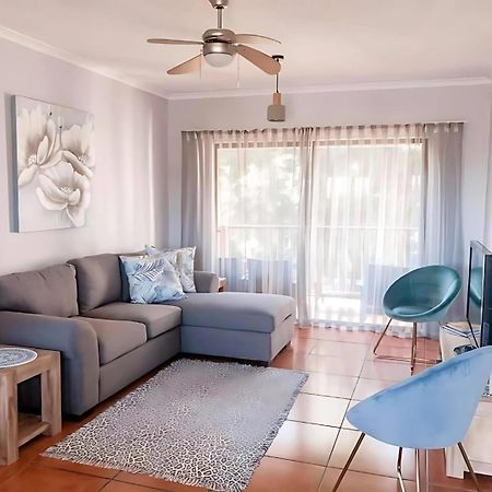 Newly Renovated 2 Bed Apartment - Kingston Estate บัลลิโต ภายนอก รูปภาพ